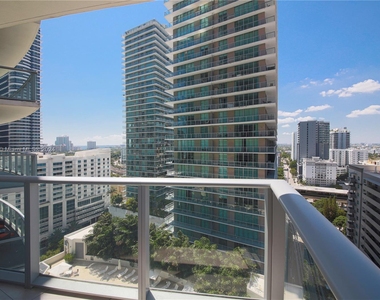 1100 S Miami Ave - Photo Thumbnail 1