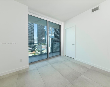 1100 S Miami Ave - Photo Thumbnail 14