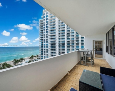 3505 S Ocean Dr - Photo Thumbnail 4