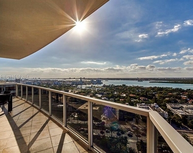 10225 Collins Ave - Photo Thumbnail 2