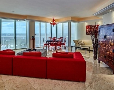 10225 Collins Ave - Photo Thumbnail 11