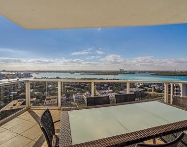 10225 Collins Ave - Photo Thumbnail 27