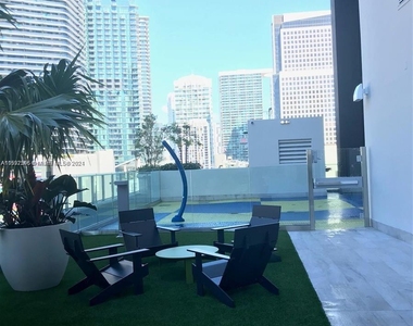 1010 Brickell Ave - Photo Thumbnail 24