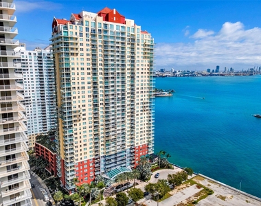 1155 Brickell Bay Dr - Photo Thumbnail 5