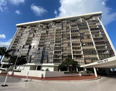 1915 Brickell Ave - Photo Thumbnail 0