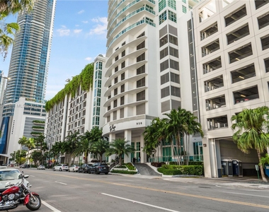 950 Brickell Bay Dr - Photo Thumbnail 45