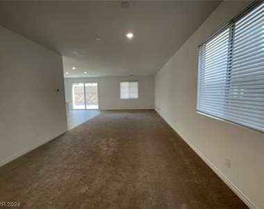 844 Aurelie Ridge Street - Photo Thumbnail 5