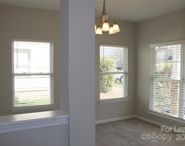 4750 Craigmoss Lane - Photo Thumbnail 2