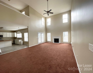 2514 Waters Vista Circle - Photo Thumbnail 6