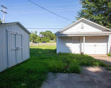 1810 Moss Street - Photo Thumbnail 14