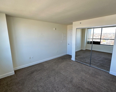 450 N Arlington #909 - Photo Thumbnail 11