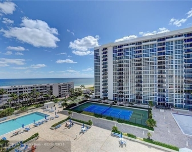 531 N Ocean Blvd - Photo Thumbnail 1