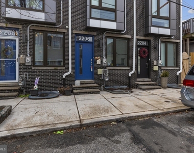 2206 E Albert Street - Photo Thumbnail 38