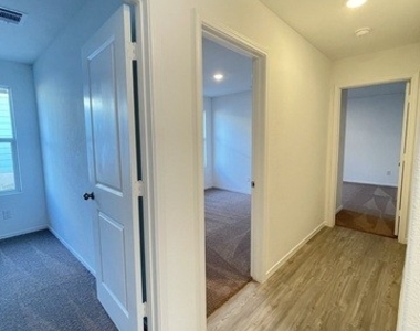 9122 Selene Place - Photo Thumbnail 5