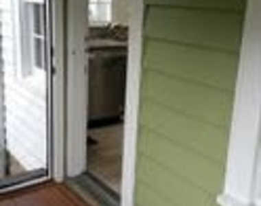 307 Commerce St - Photo Thumbnail 12