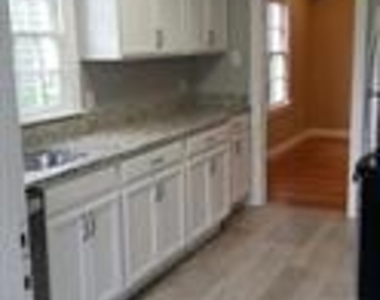 307 Commerce St - Photo Thumbnail 9