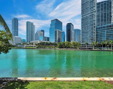 801 Brickell Key Blvd - Photo Thumbnail 0