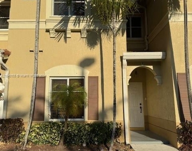 8401 Nw 107th Ct - Photo Thumbnail 0