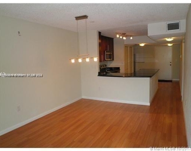 1021 Mockingbird Ln - Photo Thumbnail 2