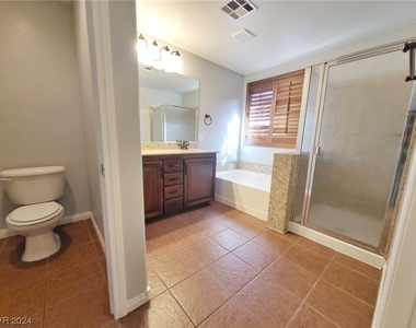 9530 Windsor Forest Court - Photo Thumbnail 14