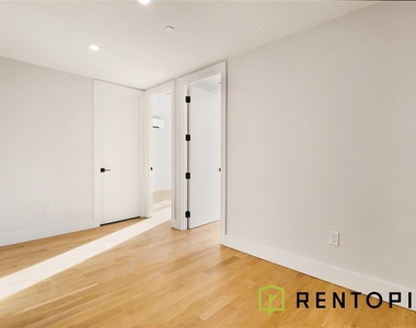 302 Graham Avenue - Photo Thumbnail 1