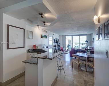 6917 Collins Ave - Photo Thumbnail 6