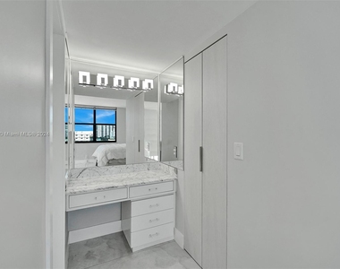 2301 S Ocean Dr - Photo Thumbnail 28