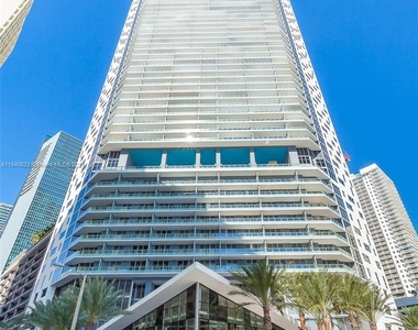 1300 Brickell Bay Dr - Photo Thumbnail 23