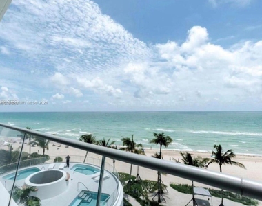 16901 Collins Ave - Photo Thumbnail 0