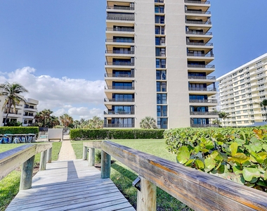 450 Ocean Drive - Photo Thumbnail 0