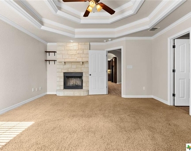 6106 Spc Laramore Drive - Photo Thumbnail 11