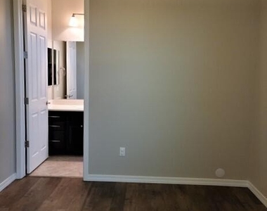 5995 S Hoptree Place - Photo Thumbnail 23