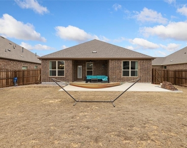 10325 Klondike Lane - Photo Thumbnail 19