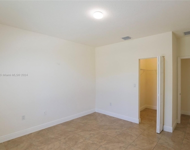 17120 Sw 92nd Ct - Photo Thumbnail 13