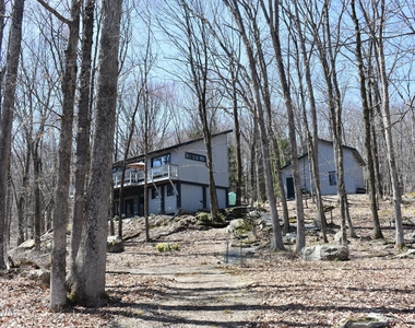 815 Blackbirch Court - Photo Thumbnail 32