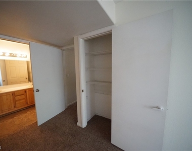 5710 E Tropicana Avenue - Photo Thumbnail 23