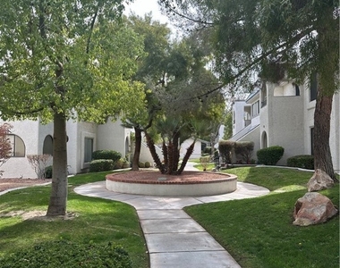 1402 Santa Margarita Street - Photo Thumbnail 2