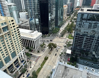 1060 Brickell Ave - Photo Thumbnail 0