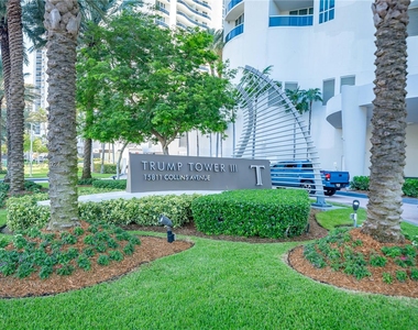 15811 Collins Ave - Photo Thumbnail 46