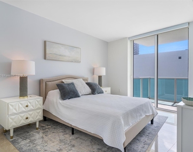 150 Sunny Isles Blvd - Photo Thumbnail 13