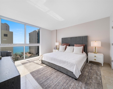 150 Sunny Isles Blvd - Photo Thumbnail 7