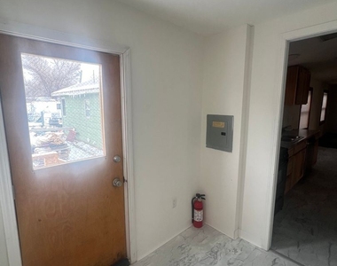 4139 Arden Ave Unit 2 - Photo Thumbnail 13