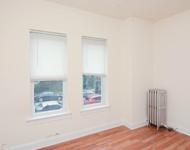 5417 N. Kenmore, Unit C102 - Photo Thumbnail 14