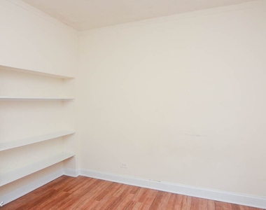 5417 N. Kenmore, Unit C102 - Photo Thumbnail 13