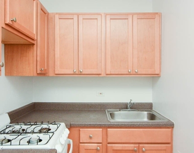 5417 N. Kenmore, Unit C102 - Photo Thumbnail 1