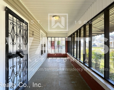 909 28th St Sw - Photo Thumbnail 2