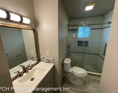 5429 Hillsdale Blvd - Photo Thumbnail 9