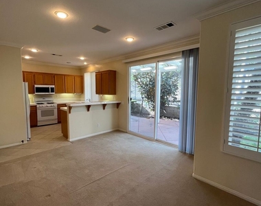 2989 West Canyon Avenue - Photo Thumbnail 9