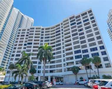 3505 S Ocean Dr - Photo Thumbnail 14