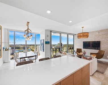 6899 Collins Ave - Photo Thumbnail 5